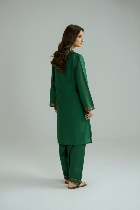 2 Piece Lawn Embroidered Suit (CP0195)