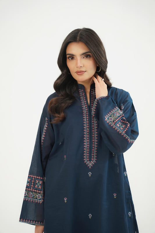 2 Piece Lawn Embroidered Suit (CP0462)
