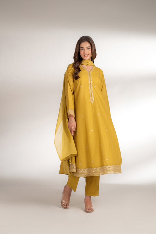3 Piece Lawn Embroidered Suit (CS0064)