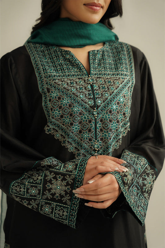 3 Piece Lawn Embroidered Suit (CS0456)