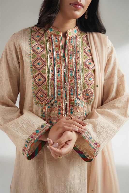 3 Piece Lawn Embroidered Suit (CS0562)
