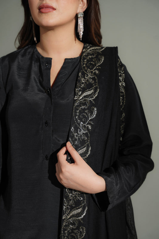 1 Piece Khadi Net Embroidered Shawl (FH0027)
