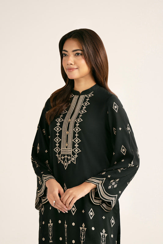 1 Piece Arabic Lawn Embroidered Suit (CF0196)