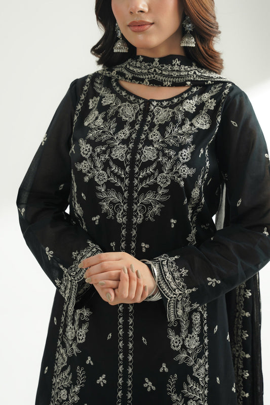 3 Piece Lawn Embroidered Suit (CS0496)