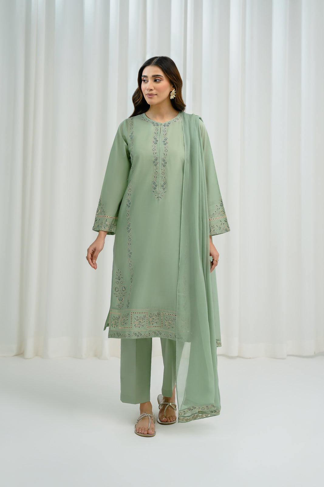 Chinyere Dress Chinyere New Winter Collection 2019 Shop For Ready To Wear  Pakistani Formal Clothing Chinyere